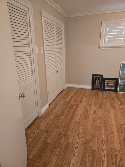 Building Photo - 8618 Baltimore Dr