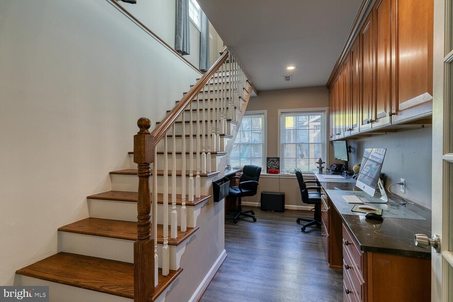 Building Photo - 1206 Riggs Ct