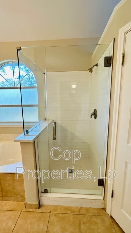 Building Photo - 6362 Parkland Oaks Dr