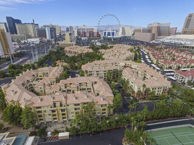 Building Photo - Meridian STUDIO Condo Fully Furnished w/Main Pool View-Lush Green trees in Resort Style Community.