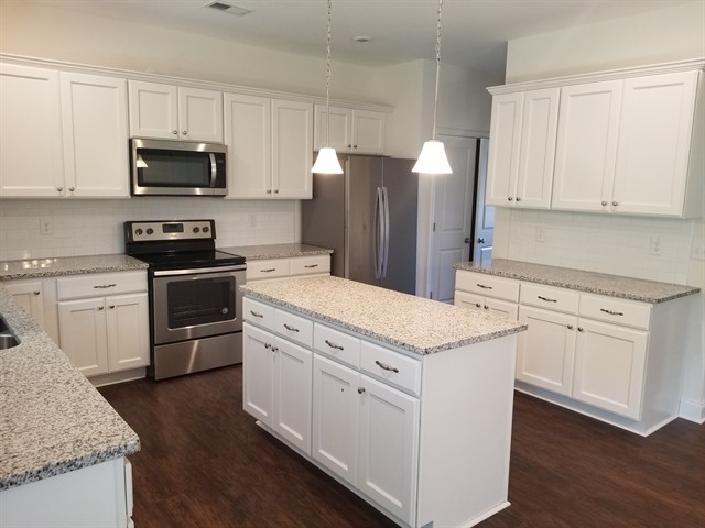 Building Photo - 264 Makenna Dr
