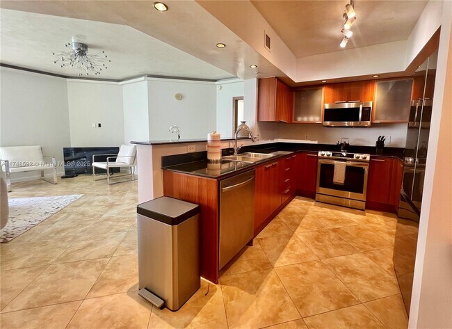 Building Photo - 16699 Collins Ave