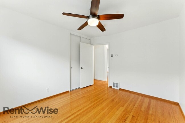 Building Photo - 61 Marview Way