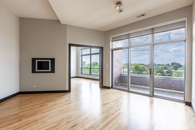 Building Photo - 2348 N Lister Ave