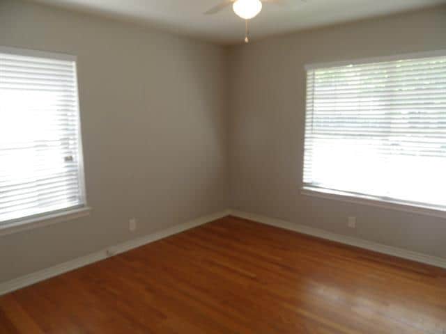 Building Photo - 10643 Lakemere Dr