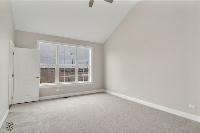 Building Photo - 8022 Bradley Dr