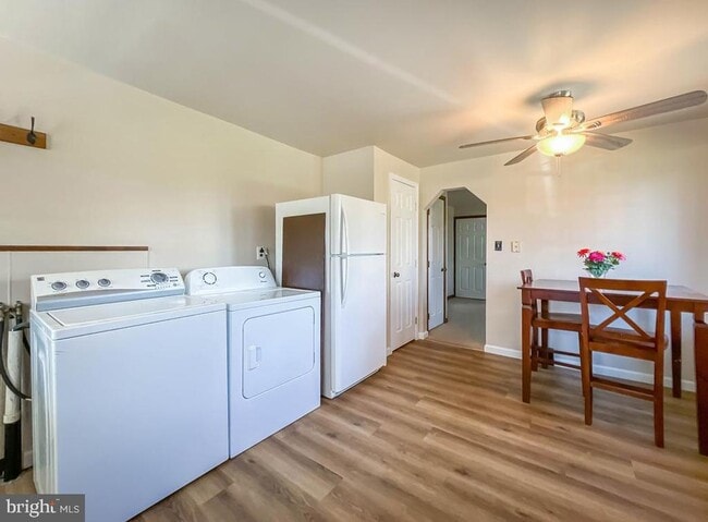 Building Photo - 1153 Greeley Ave