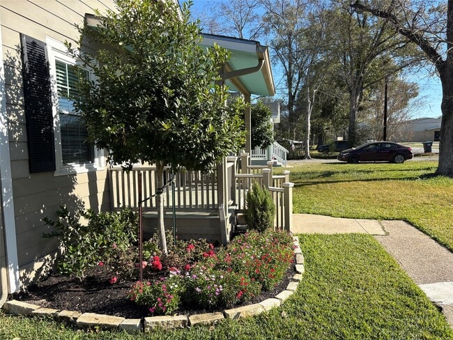 Building Photo - 510 Hicks St