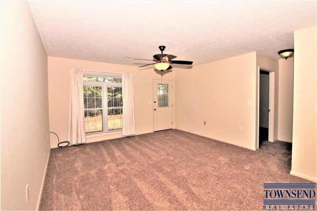 Building Photo - 2712 Helaman Ct