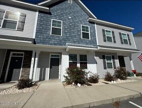 Building Photo - 421 Sunfish LN