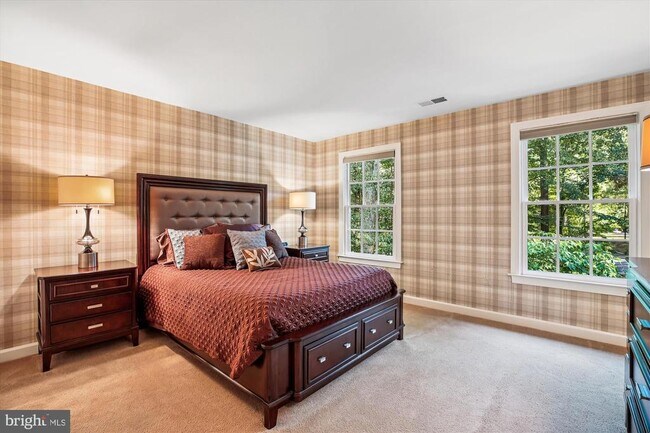 Building Photo - 9454 Newbridge Dr