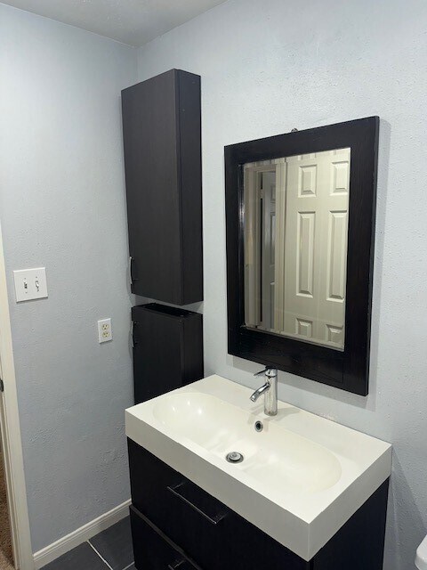 Building Photo - 13515 Ryanwood Dr