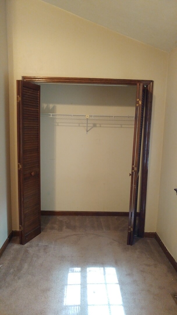 Building Photo - 2 BR / 2 BA Townhome in Continental Oaks II