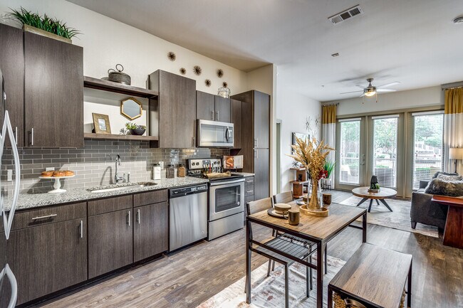 Building Photo - Ask About Our Multiple Specials – You Could Save Big!