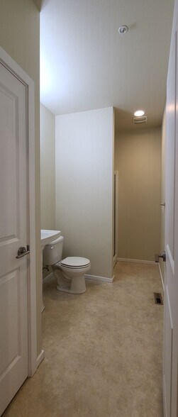 Building Photo - 2115 201st Pl SE