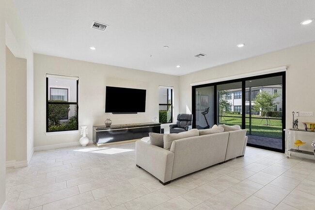 Building Photo - 21908 Canadensis Cir