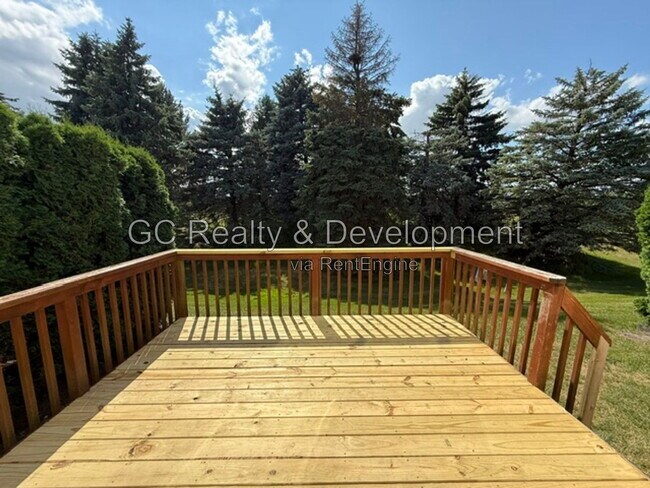 Building Photo - 74 Odyssey Dr