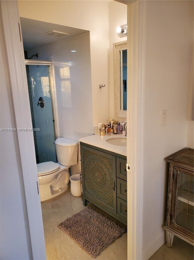 Building Photo - 20515 E Country Club Dr