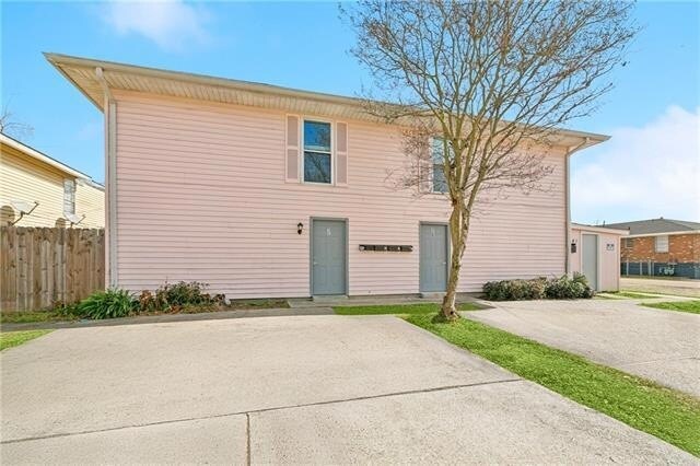 Building Photo - 241 Helen St