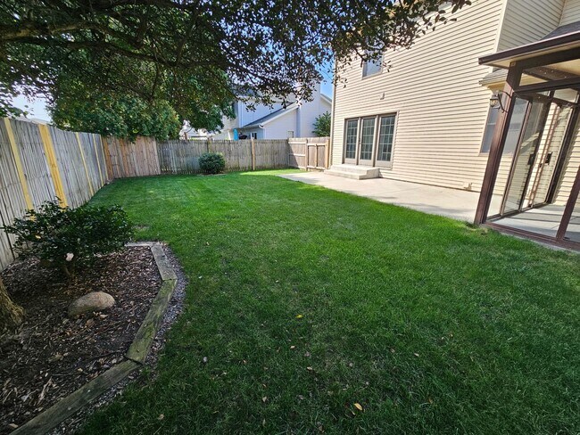 Building Photo - 3 bed, 2 bath, Mishawaka