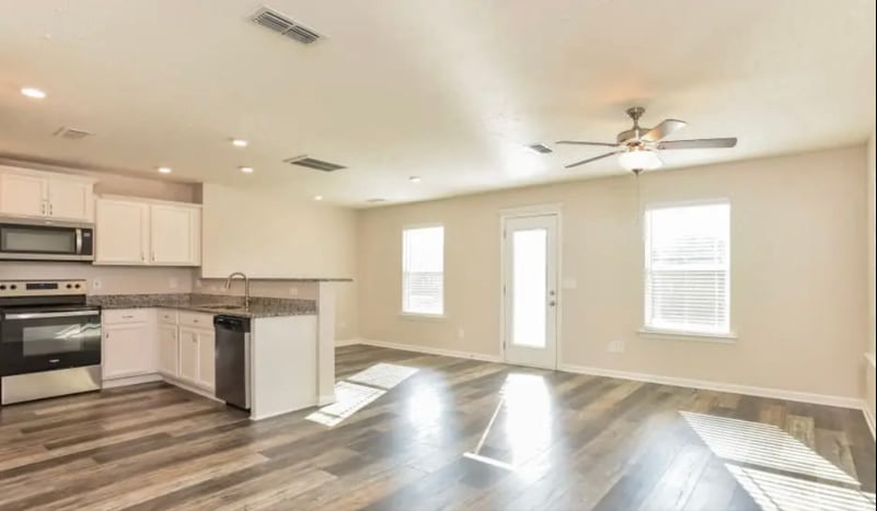 Building Photo - 7333 Maroney Dr