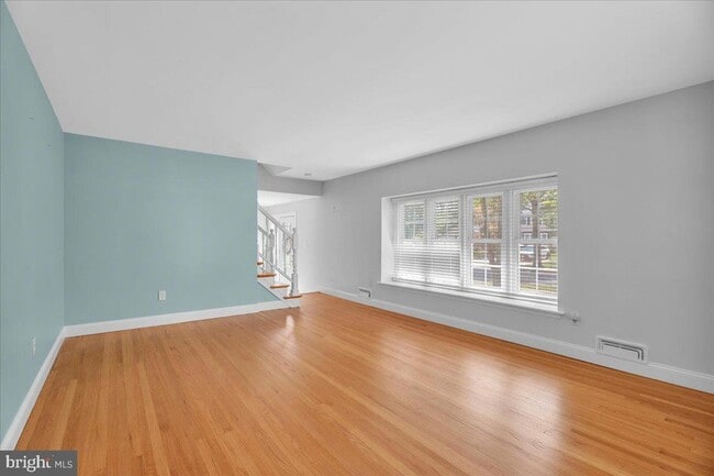 Building Photo - 118 Fenwick Rd