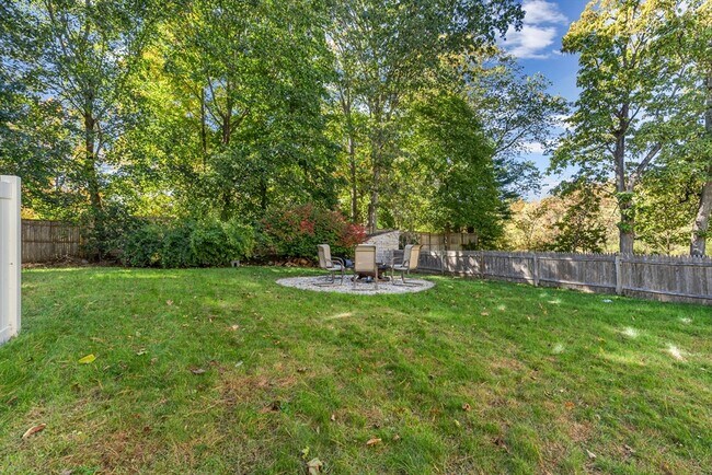 Building Photo - 37 Water St