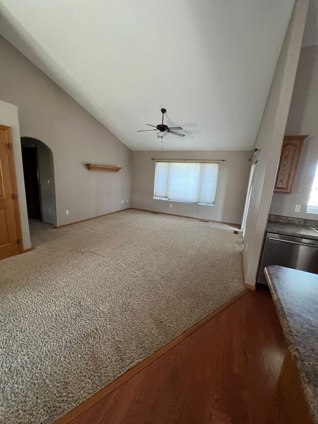 Building Photo - Big, Beautiful Home in Black Hawk/Summerse...