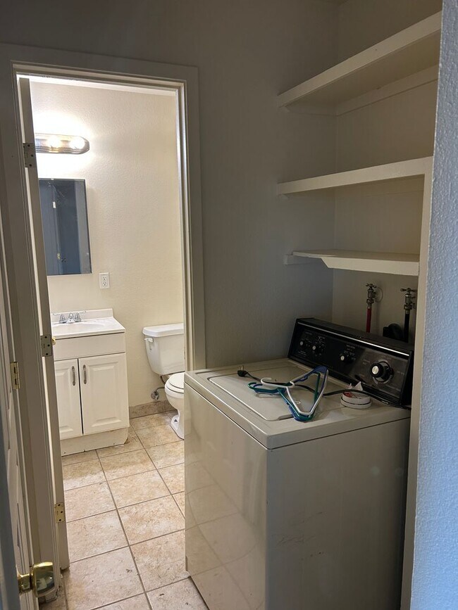 Building Photo - **READY JANUARY 1st!!** North Reno Duplex