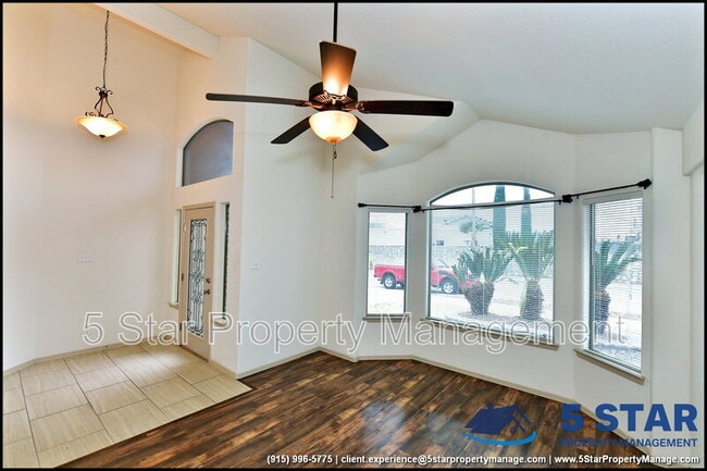 Building Photo - 5005 Moon Ranch Ln