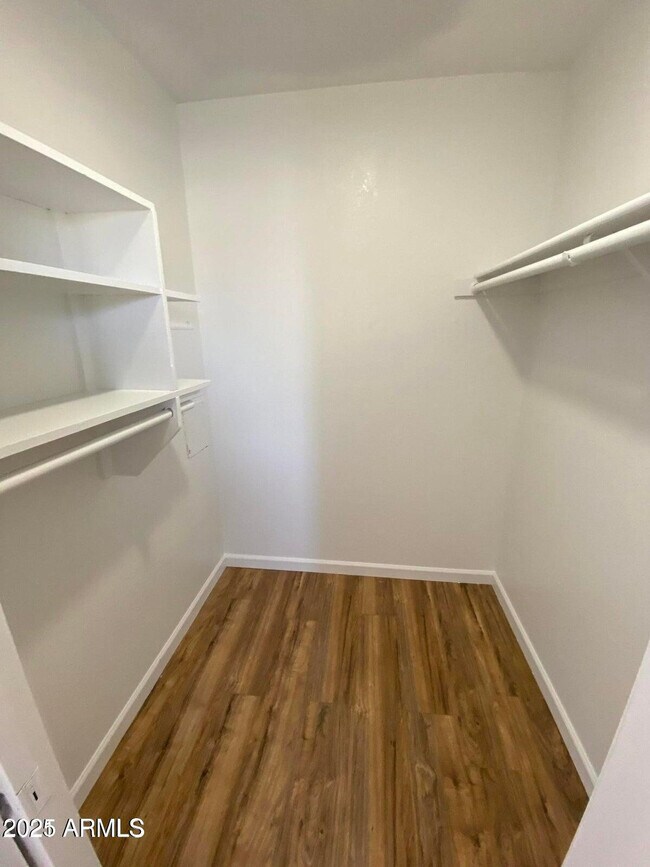 Building Photo - 11666 N 28th Dr