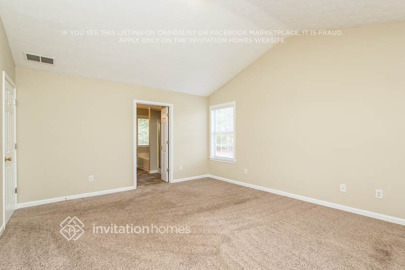 Building Photo - 5366 Spike Ln