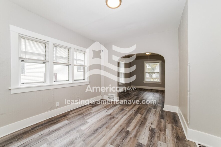 Building Photo - 2140 N Maryland Ave