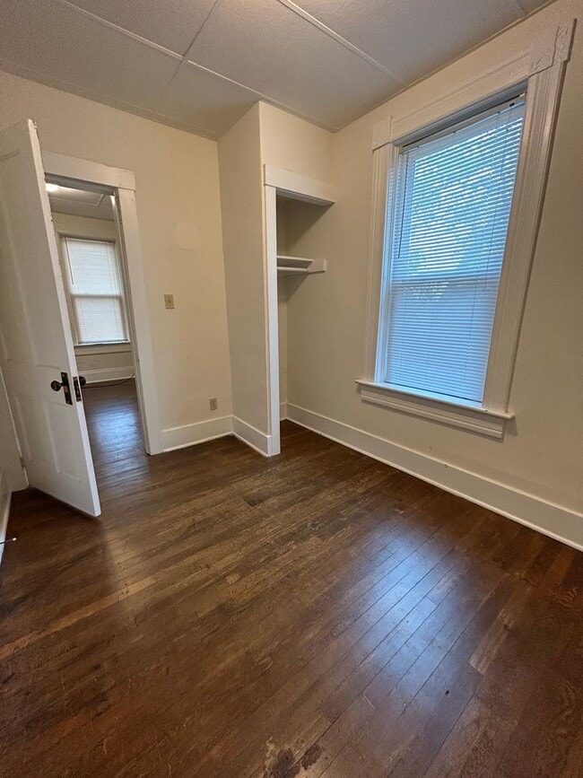 Building Photo - One Bedroom Apartment on the Northside
