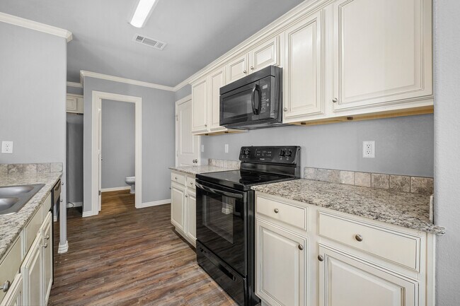 Building Photo - 1342 N Sicily Ln