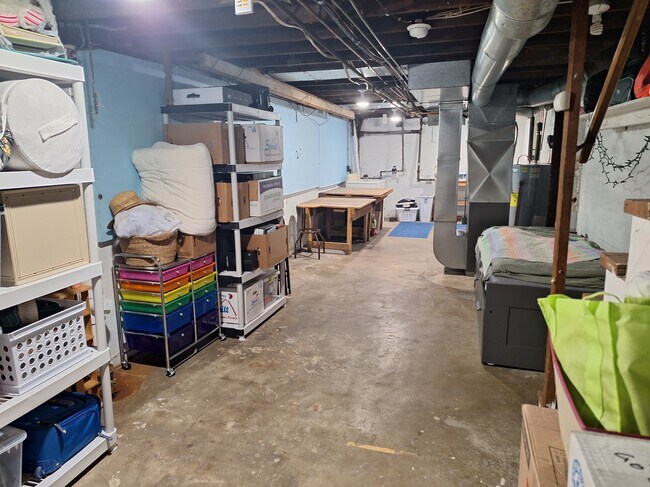 Building Photo - 622 N Broad St