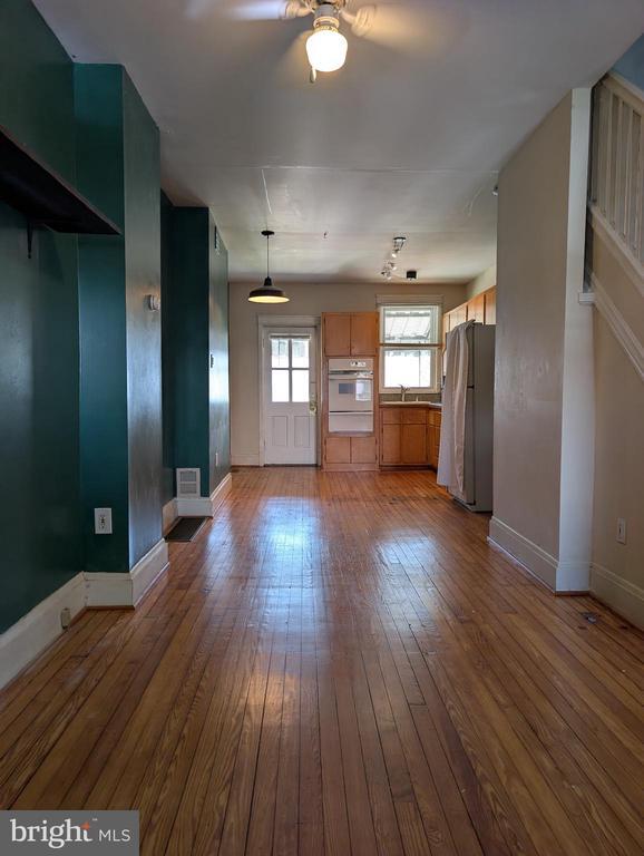 Building Photo - 3135 Tilden Dr