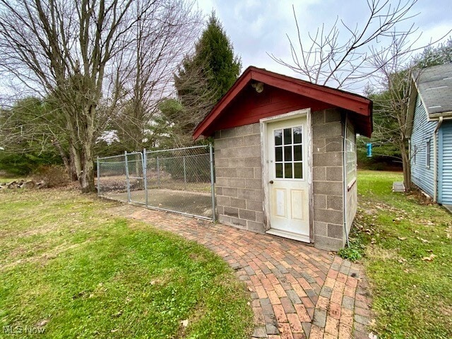 Building Photo - 2321 N Leavitt Rd NW