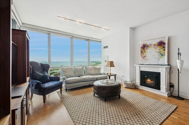 Building Photo - 1201 S Prairie Ave