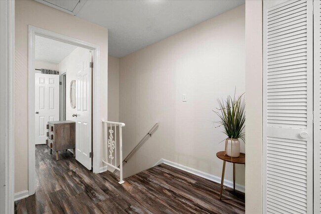Building Photo - 771 Spring Meadows Dr