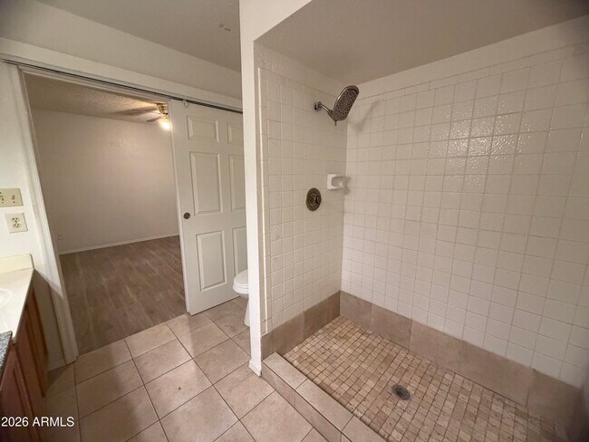 Building Photo - 6509 W Cochise Dr