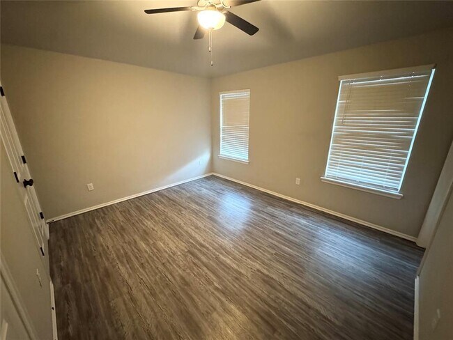 Building Photo - 11504 SW 8th Cir