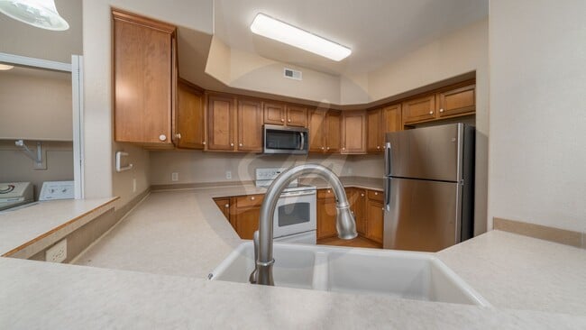 Building Photo - Two Bedroom Condo in Saddleback Ridge Comm...