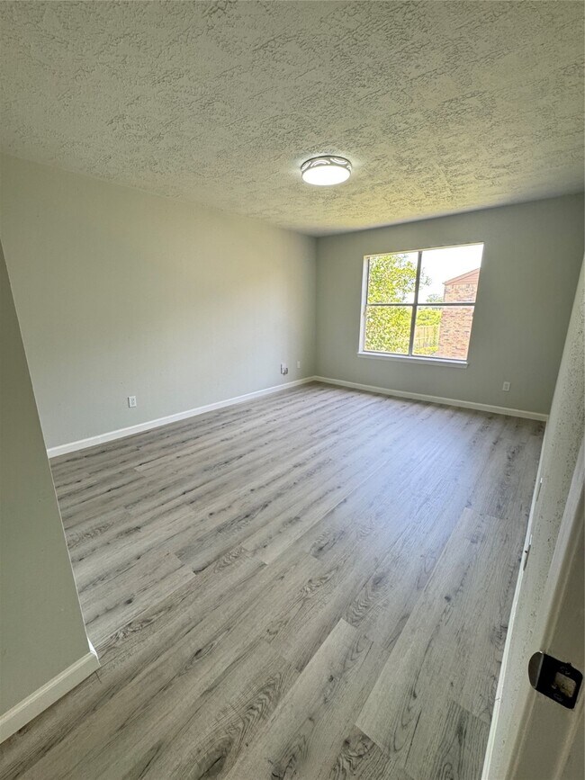 Building Photo - 10555 Turtlewood Ct