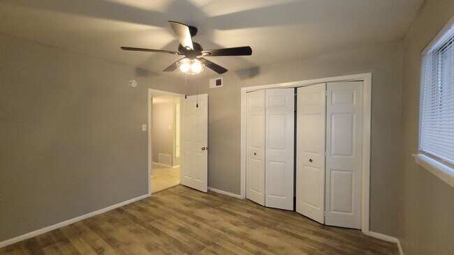 Building Photo - Spacious 2 bedroom in Balcones Heights