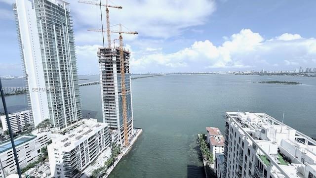 Building Photo - 460 NE 28th St