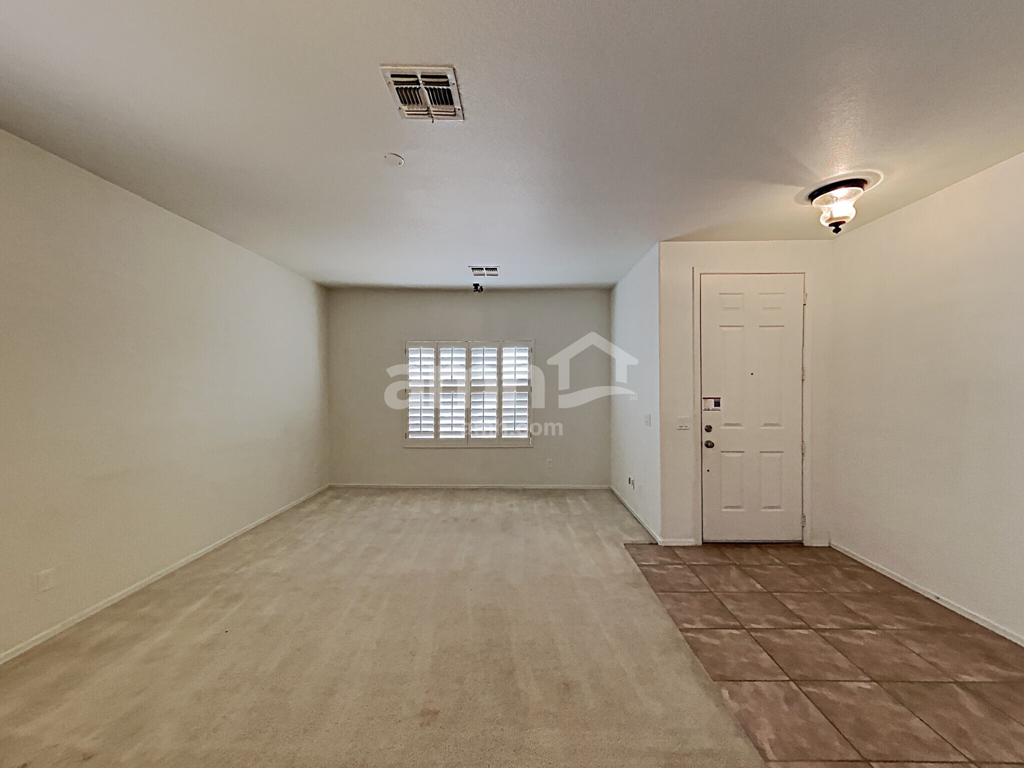 Building Photo - 1210 E Beth Dr