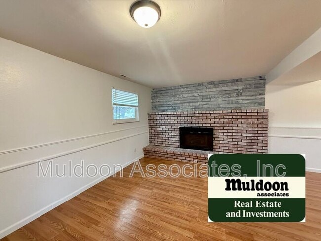 Building Photo - 2930 Cortina Dr