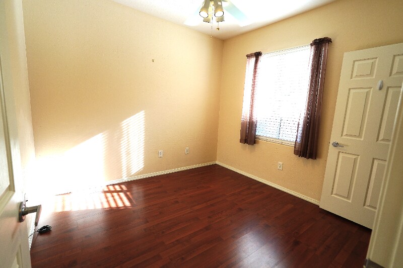 Building Photo - 2558 Divine Sky Dr