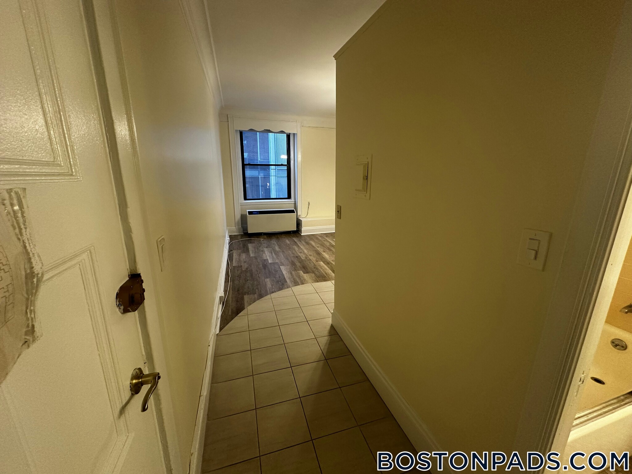 Building Photo - 62 Boylston St